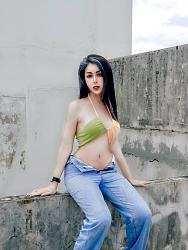 Click image for larger version. 

Name:	jeans 1 Drank twitter E85M6UyVIAA0Imv.jpg 
Views:	151 
Size:	93.4 KB 
ID:	1429005
