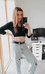 Click image for larger version. 

Name:	jeans 1 Izzy twitter FctWu0_X0AEWkp3.jpg 
Views:	167 
Size:	90.9 KB 
ID:	1429127