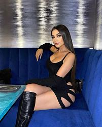 Click image for larger version. 

Name:	dress 1 Kim Bella facebook 292129026_1435823683522333_5005622035995463416_n.jpg 
Views:	112 
Size:	125.9 KB 
ID:	1437081