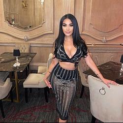 Click image for larger version. 

Name:	dress 1 Kim Bella tumblr_4d693924f803658ed67f0a4220c190c6_7a8667c2_1280.jpg 
Views:	128 
Size:	163.8 KB 
ID:	1437083