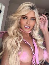 Click image for larger version. 

Name:	face 1 Isabella Salvatore twitter FzmhNuyXwAAqhIG.jpg 
Views:	110 
Size:	402.7 KB 
ID:	1439405