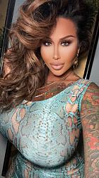 Click image for larger version. 

Name:	face 1 Kayla Koi twitter F2TUANjWkAENYZQ.jpg 
Views:	151 
Size:	348.5 KB 
ID:	1440802