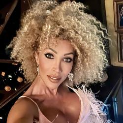 Click image for larger version. 

Name:	face 1 Cindy twitter FbxfviZXoAYqeXS.jpg 
Views:	63 
Size:	34.5 KB 
ID:	1440837