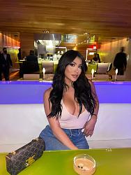 Click image for larger version. 

Name:	jeans 1 Sofie Vissa twitter 9TiM.jpg 
Views:	55 
Size:	336.9 KB 
ID:	1442046