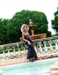 Click image for larger version. 

Name:	dress 1 Cindy facebook 3_n.jpg 
Views:	93 
Size:	269.8 KB 
ID:	1443387