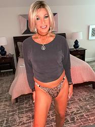 Click image for larger version. 

Name:	mature 1 Kerry twitter FjifmmgWQAAPLFK.jpg 
Views:	288 
Size:	468.4 KB 
ID:	1443490