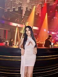 Click image for larger version. 

Name:	dress 1 Drank twitter.jpg 
Views:	107 
Size:	369.8 KB 
ID:	1444678