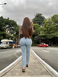 Click image for larger version. 

Name:	jeans 1 Fara Hudson twitter E-h-a63VUAEZ8WU.jpg 
Views:	46 
Size:	705.3 KB 
ID:	1445289