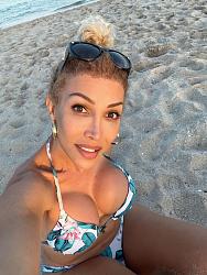 Click image for larger version. 

Name:	bik beach 1 Cindy facebook 5236_n (4).jpg 
Views:	112 
Size:	91.4 KB 
ID:	1448704