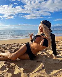 Click image for larger version. 

Name:	bik 1 Brittney Kade twitter GA1kOcGbEAAc37V.jpg 
Views:	93 
Size:	629.1 KB 
ID:	1449147