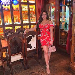 Click image for larger version. 

Name:	dress 1 Stephany Gonzalez facebook 6_n.jpg 
Views:	196 
Size:	319.4 KB 
ID:	1450346