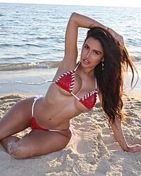 Click image for larger version. 

Name:	Carina Mateo.jpg 
Views:	148 
Size:	264.3 KB 
ID:	1451640