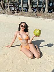 Click image for larger version. 

Name:	bik beach 1 Christina Vega tse e56c3c_159723_IMG_1702.jpg 
Views:	28 
Size:	620.2 KB 
ID:	1454171