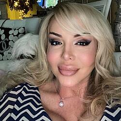 Click image for larger version. 

Name:	po 1 Gia Darling twitter E-yI_rDUUAAvwso.jpg 
Views:	95 
Size:	34.1 KB 
ID:	1454819