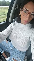 Click image for larger version. 

Name:	jeans 1 Carlyna Lucia twitter F74I-PFXYAARIIE.jpg 
Views:	13 
Size:	296.8 KB 
ID:	1454947