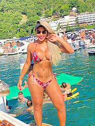 Click image for larger version. 

Name:	bik 1 Jessyca Ketlen twitter F7I9tZFXgAAYwhW.jpg 
Views:	134 
Size:	352.1 KB 
ID:	1455173