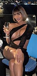 Click image for larger version. 

Name:	dress 1 Rynna Orra twitter GGKAb8DbAAAJt-j.jpg 
Views:	73 
Size:	89.3 KB 
ID:	1455814