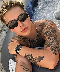 Click image for larger version. 

Name:	Kameron Taylor l2.jpg 
Views:	74 
Size:	236.5 KB 
ID:	1456428