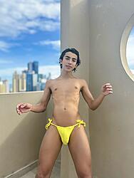 Click image for larger version. 

Name:	Alex too hot 15.jpg 
Views:	98 
Size:	199.2 KB 
ID:	1458982