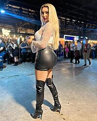 Click image for larger version. 

Name:	Melissa.jpg 
Views:	82 
Size:	201.3 KB 
ID:	1459844