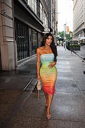 Click image for larger version. 

Name:	dress 1 Sofie Vissa twitter GRiZSCNXYAAAmYR.jpeg 
Views:	67 
Size:	453.0 KB 
ID:	1462606