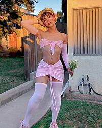 Click image for larger version. 

Name:	Alex too hot 23.jpg 
Views:	112 
Size:	171.9 KB 
ID:	1467408