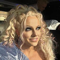 Click image for larger version. 

Name:	Courtney 6a.jpg 
Views:	46 
Size:	222.4 KB 
ID:	1471310