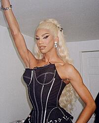 Click image for larger version. 

Name:	Naomi Smalls 1.jpg 
Views:	18 
Size:	272.9 KB 
ID:	1471388