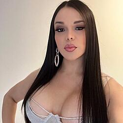 Click image for larger version. 

Name:	face 1 Sabrina twitter FOrf1jwWUAUEojK.jpg 
Views:	51 
Size:	18.7 KB 
ID:	1473089