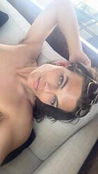 Click image for larger version. 

Name:	Damian Hurley 4.jpg 
Views:	43 
Size:	38.1 KB 
ID:	1474891