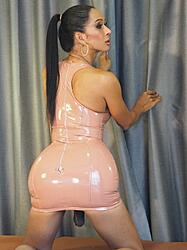 Click image for larger version. 

Name:	hang 1 Melinda twitter EjFif63WkAEw4Je.jpg 
Views:	94 
Size:	175.8 KB 
ID:	1477500