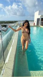Click image for larger version. 

Name:	bik 1 Senorita Goddes twitter GLxM9HQXEAEpxUh.jpeg 
Views:	48 
Size:	422.9 KB 
ID:	1478278
