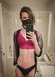 Click image for larger version. 

Name:	Mel 18aaaaaaaa.jpg 
Views:	14 
Size:	33.9 KB 
ID:	1482786