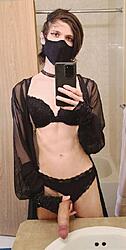 Click image for larger version. 

Name:	Mel (19).jpg 
Views:	15 
Size:	35.3 KB 
ID:	1482855