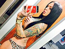 Click image for larger version. 

Name:	tattoo 1 Britney Boykins twitter C1oSSq8UUAAscvr.jpg 
Views:	15 
Size:	450.1 KB 
ID:	1484811