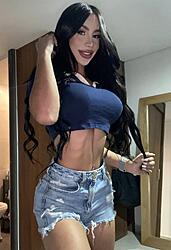 Click image for larger version. 

Name:	jeans 1 Amber Mint twitter GcWAwIQW8AAvLf5.jpg 
Views:	71 
Size:	97.0 KB 
ID:	1486508
