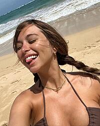 Click image for larger version. 

Name:	Riley Reid 2a.jpg 
Views:	82 
Size:	105.7 KB 
ID:	1486571