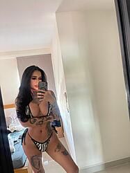 Click image for larger version. 

Name:	face 1 Amadora Foxx twitter GA2GygKbQAEM9Yt.jpg 
Views:	14 
Size:	260.1 KB 
ID:	1489298