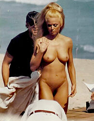 Click image for larger version. 

Name:	Madonna 2.jpg 
Views:	14 
Size:	95.4 KB 
ID:	1490068