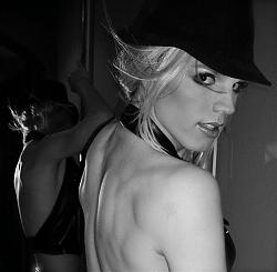 Click image for larger version. 

Name:	Derrick is hot 5.jpg 
Views:	7 
Size:	29.9 KB 
ID:	1494263