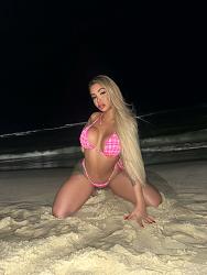 Click image for larger version. 

Name:	twitter beach at nigh101.jpg 
Views:	26 
Size:	284.2 KB 
ID:	1496102