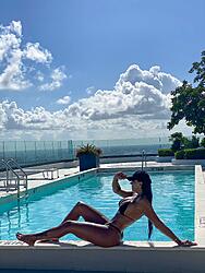 Click image for larger version. 

Name:	bik 1 Rafaella twitter GMxAziYXIAAFt5k.jpeg 
Views:	10 
Size:	454.3 KB 
ID:	1496677
