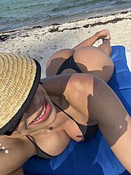 Click image for larger version. 

Name:	bik 1 Rafaella twitter GOwJb2_XUAAtX2o.jpeg 
Views:	8 
Size:	499.5 KB 
ID:	1496678