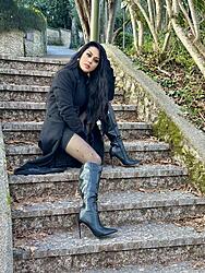Click image for larger version. 

Name:	boots 1 Mel Cross facebook 4_n.jpg 
Views:	15 
Size:	659.4 KB 
ID:	1496788