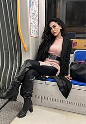 Click image for larger version. 

Name:	boots 1 Mel Cross facebook 582_n.jpg 
Views:	15 
Size:	255.5 KB 
ID:	1496791