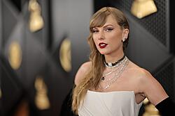 Click image for larger version. 

Name:	TS in black too 5.jpg 
Views:	1 
Size:	116.6 KB 
ID:	1496981