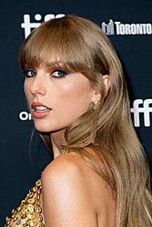 Click image for larger version. 

Name:	Taylor legs 2aa.jpg 
Views:	5 
Size:	994.9 KB 
ID:	1497062