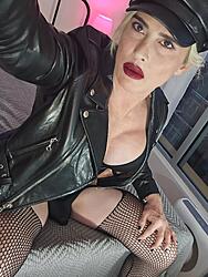 Click image for larger version. 

Name:	leather 1 Lucy Hart twitter GJM1mENWoAAwFbW.jpeg 
Views:	4 
Size:	482.2 KB 
ID:	1497440