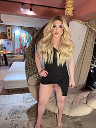 Click image for larger version. 

Name:	pic ts 1 Antonella twitter GseEkxoXIAEEjR-.jpeg 
Views:	73 
Size:	269.0 KB 
ID:	1498098