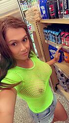 Click image for larger version. 

Name:	jeans 1 Ms Petra Petrova twitter GWO8fNdXQAAbfHz.jpeg 
Views:	49 
Size:	319.2 KB 
ID:	1498129